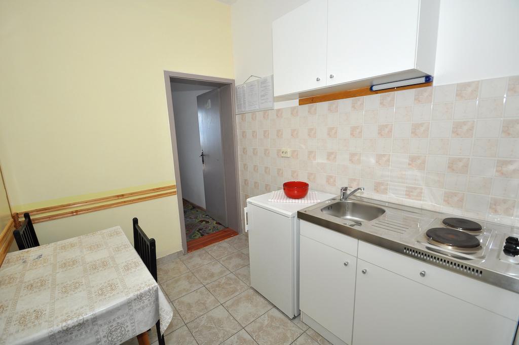 Apartments Davor Ceko 예세니체 객실 사진